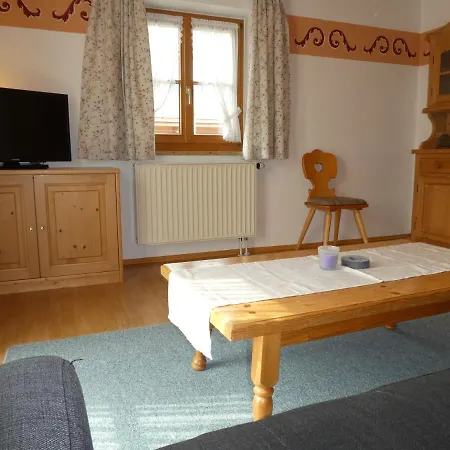 Ferienwohnung Christl Apartman Wallgau