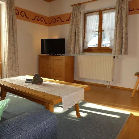 Ferienwohnung Christl Apartman Wallgau